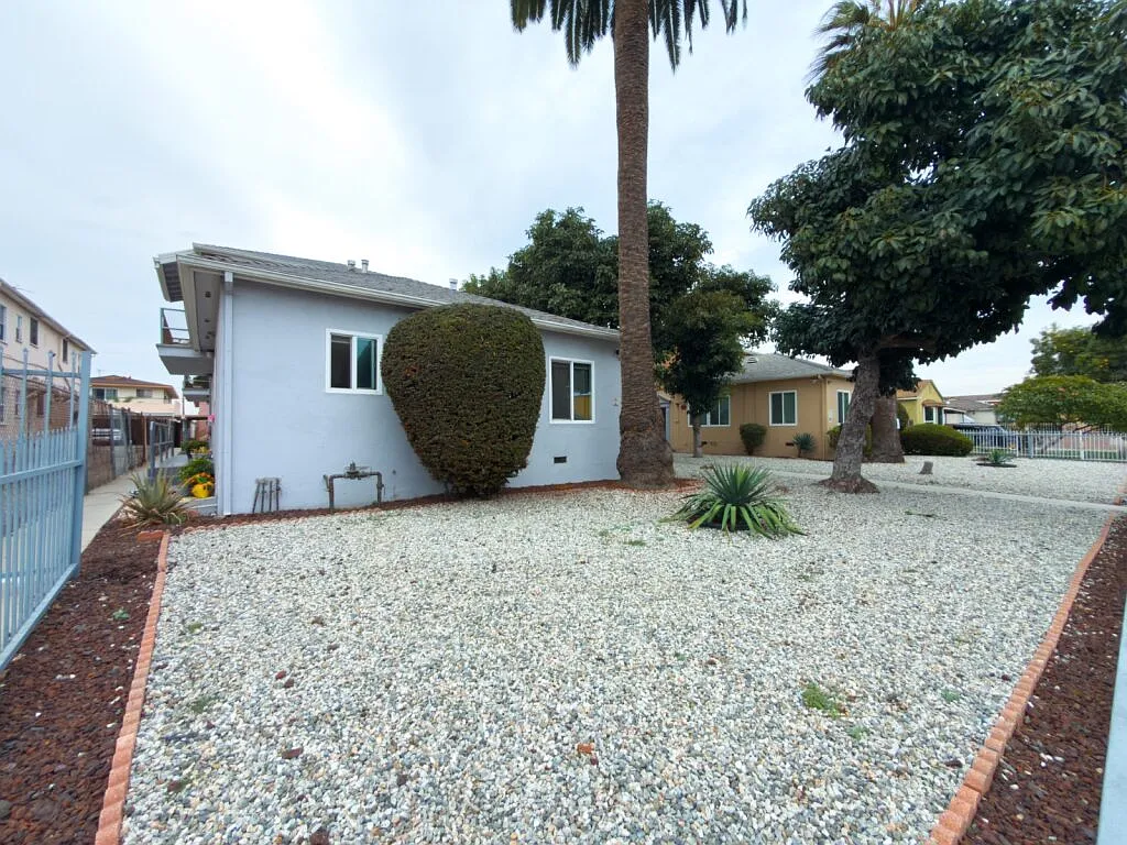 Building Photo - 3355 Alma Ave #G