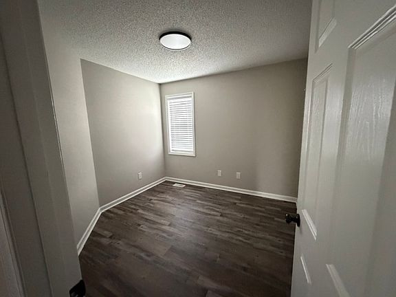 3rd image of 22 Winter Cir