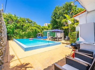 975 SW 10th St #1, Miami, FL 33130