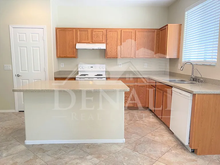 22323 N 103rd Dr — Photo 7