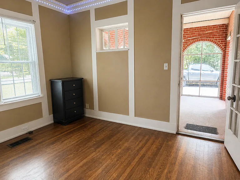 235 Bryan St #3 — Photo 7