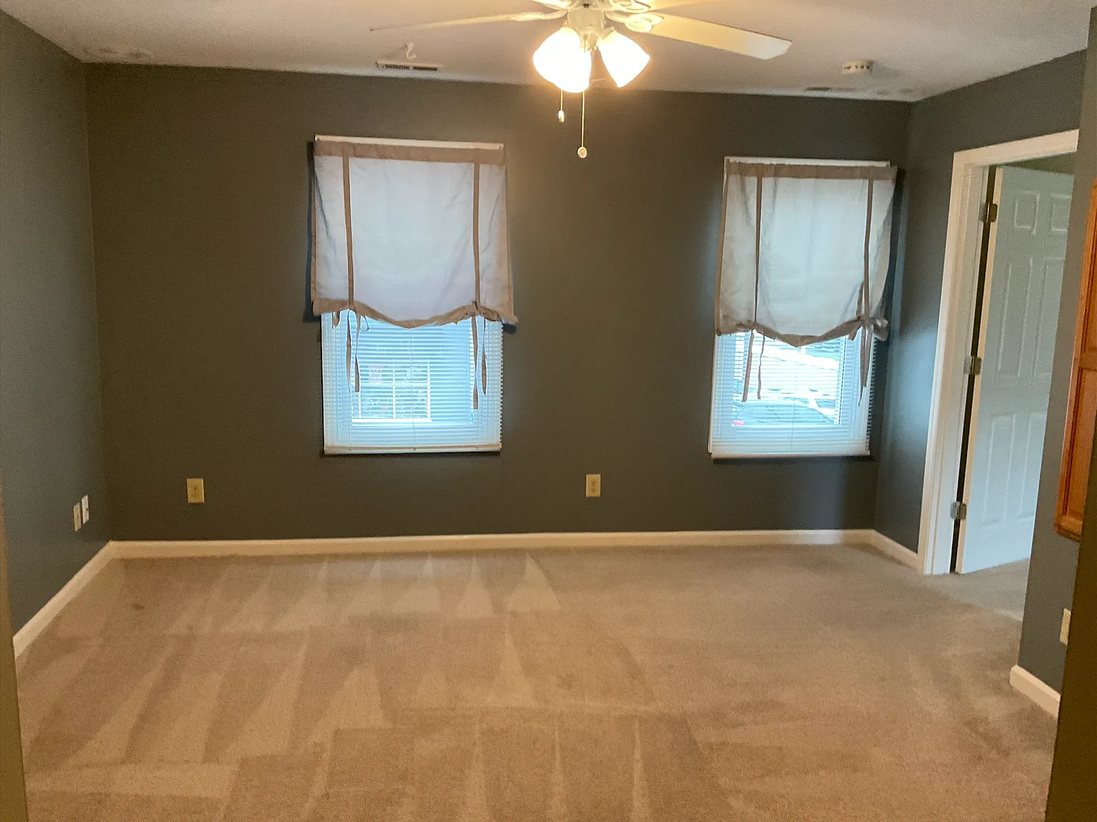 1 bed, 600 sqft, $1,050 — Photo 2