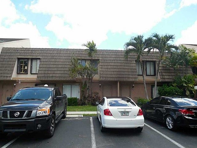 1st image of 567 N University Dr #43