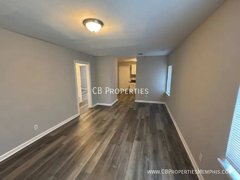 310 Jones St — Photo 3