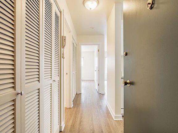 Entry towards Bedroom