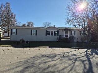 5371 Heartwood Ln, Roscoe, IL 61073