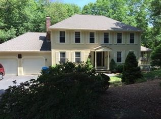17 Virginia Rd, Tyngsboro, MA 01879
