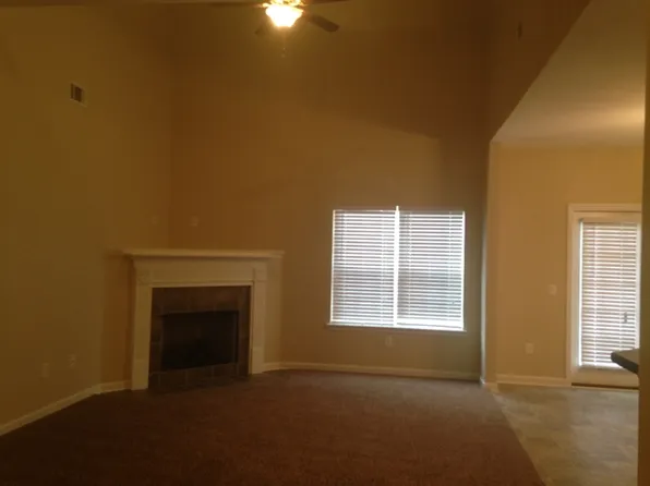 515 Wisteria Rd, Prattville, AL 36067