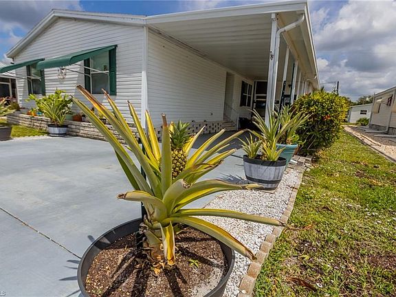 2nd image of 9749 Sugarberry WAY