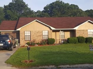 906 Black Willow Dr, Hinesville, GA 31313