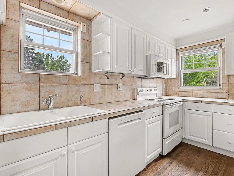 495 S University Blvd — Photo 10