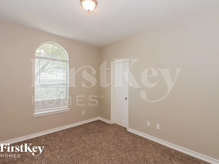 4515 Bridgevillage Dr #D — Photo 11