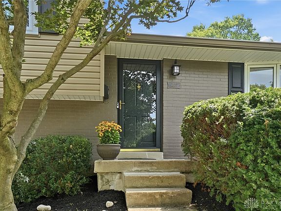 2nd image of 4222 Lotz Rd