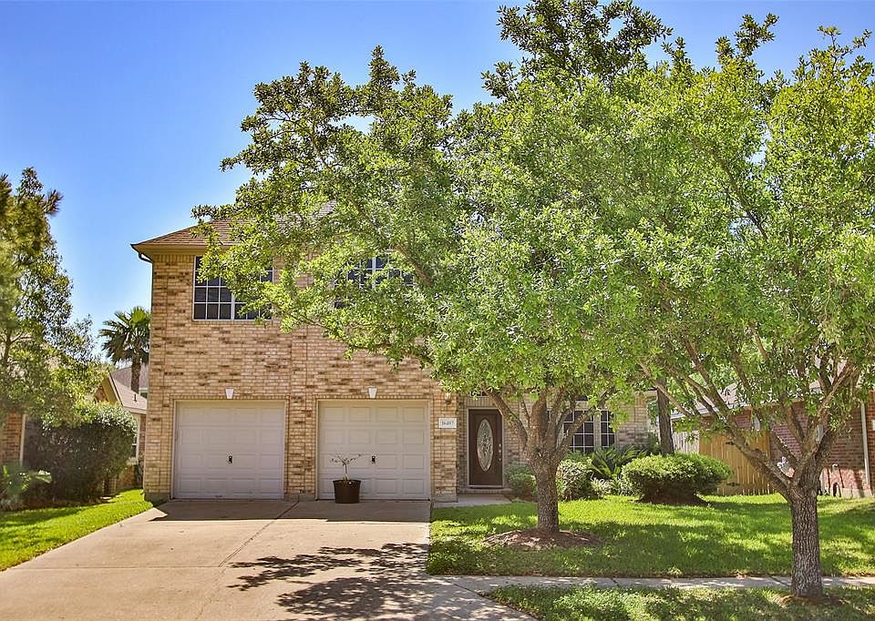 1st image of 16407 Bluff Springs Dr