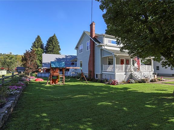 3rd image of 405 W Main St