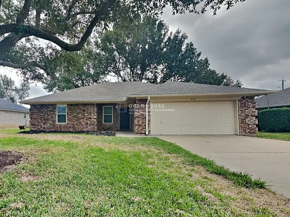 555 Meadowbrook Dr, Burleson, TX 76028