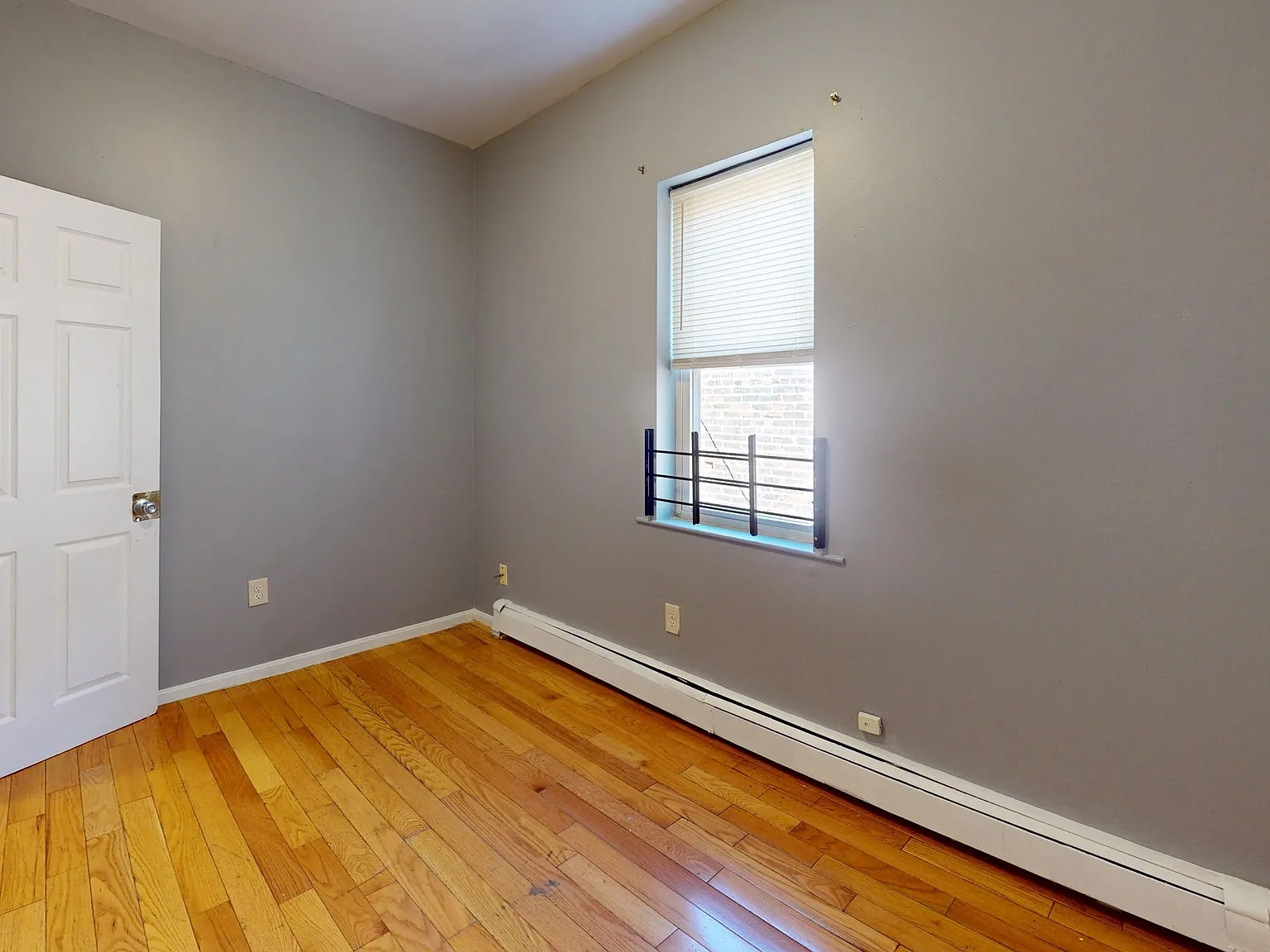 2 bed, 1.0 bath, 750 sqft, $2,950 — Photo 4