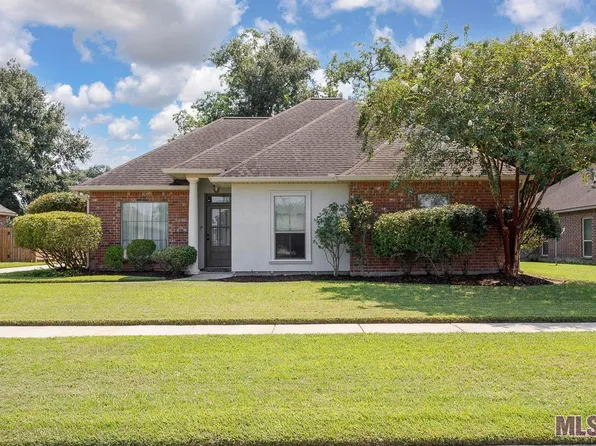1112 S Sanctuary Ave, Gonzales, LA 70737