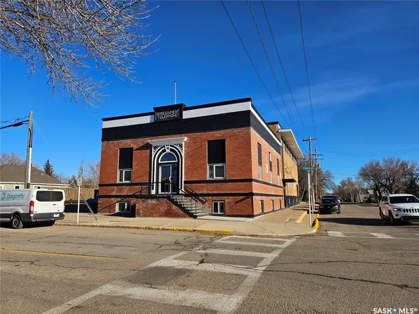 405 Coteau Avenue, Weyburn, SK S4H 3G5