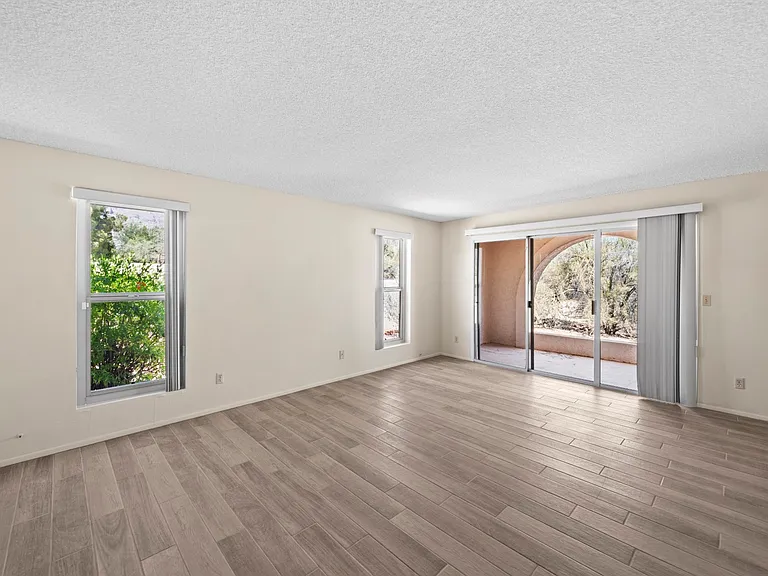 6109 N Zorrela Segundo — Photo 28