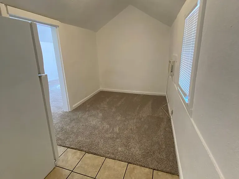 2800 Lafayette Ave #B — Photo 6