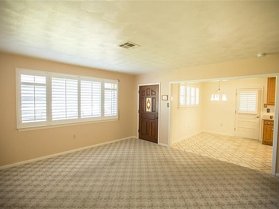4th image of 118 Ravey St