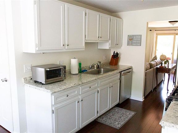 2nd image of 200 Heroux Blvd Unit 1606