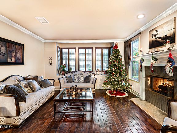 5th image of 551 Rustic Hills Dr