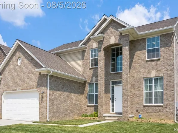 5181 Trailwood Ln, Warren, MI 48092