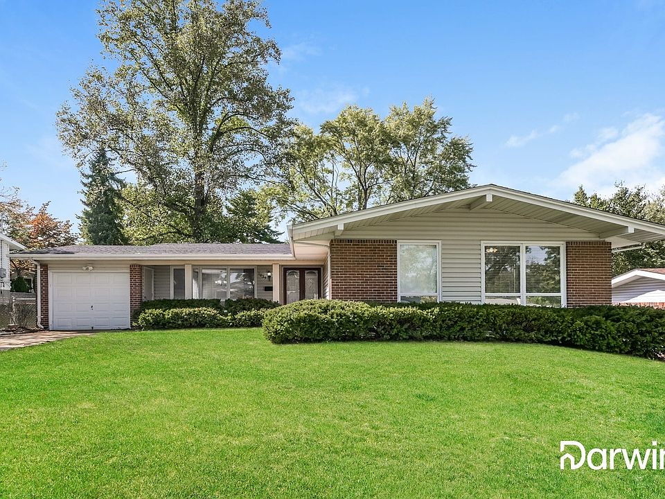 1st image of 1035 Saddle Dr