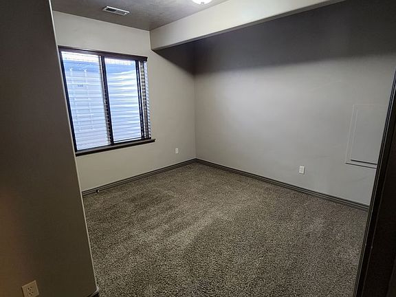 4th image of 11369 S Hereford Ct #Basement