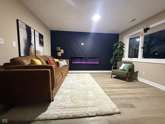 4th image of 651 Fabyan Rd