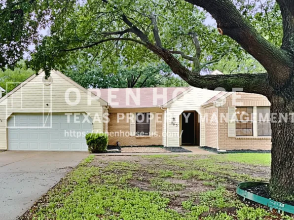 505 Yellowstone Dr, Grapevine, TX 76051