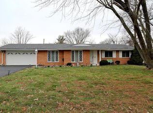 12130 Mirror Lake Dr, Saint Louis, MO