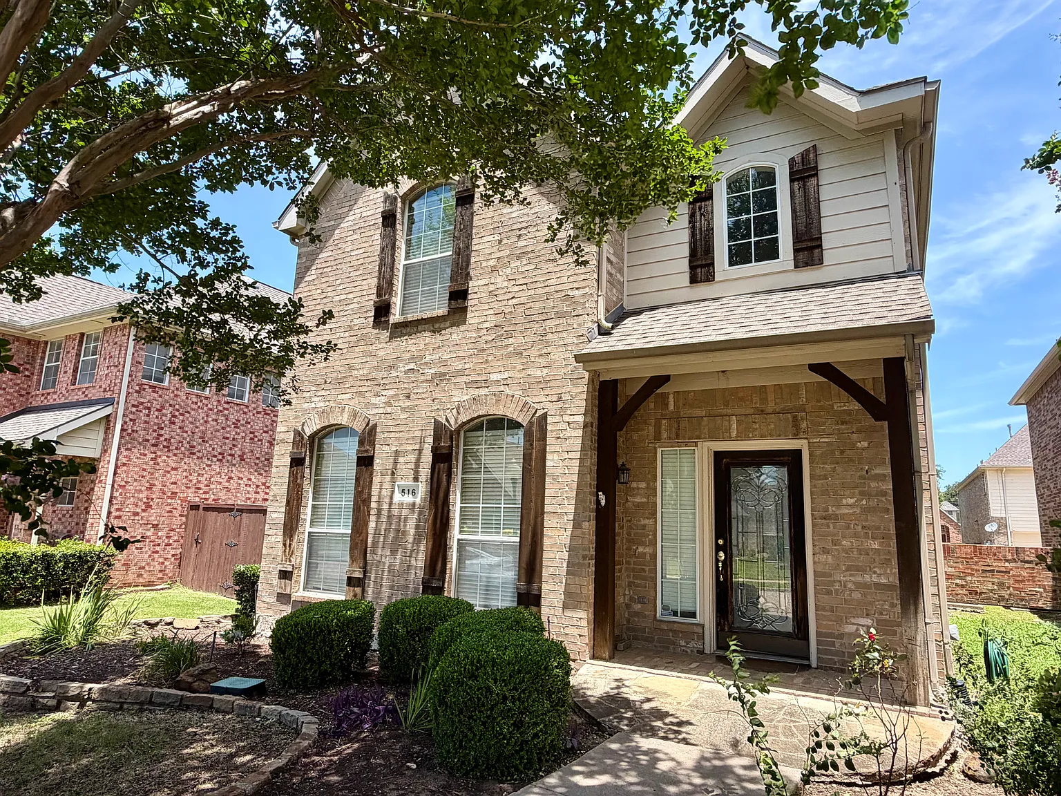 3 bed, 2341 sqft, $3,250 — Photo 2