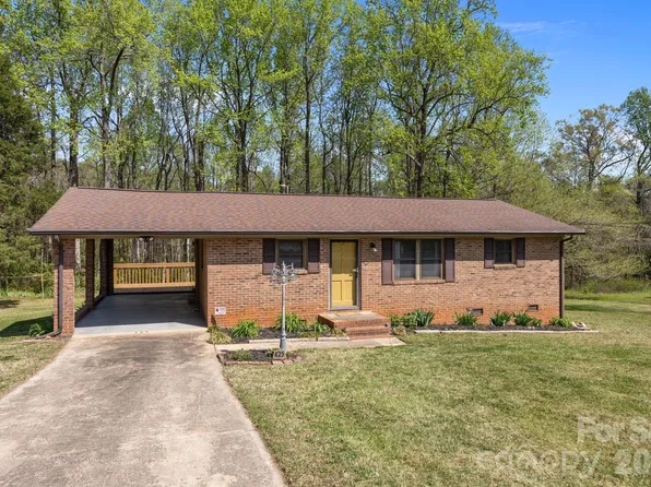 425 Robinson Rd, East Spencer, NC 28144