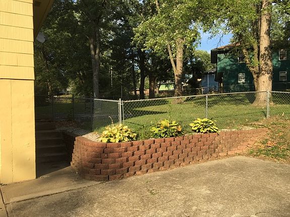 3rd image of 11625 Delmar Dr