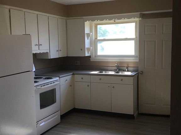 4th image of 113 E Bergey St
