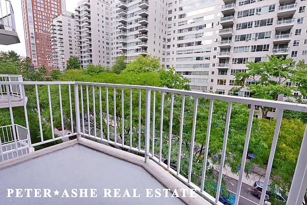 Rented by Peter Ashe | media 4