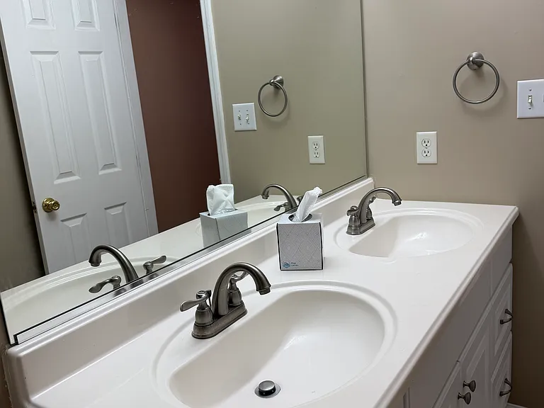 116 Shelby Dr — Photo 10