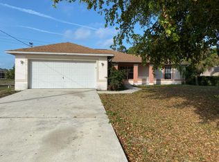 748 Arpage Ct, Fort Myers, FL 33913