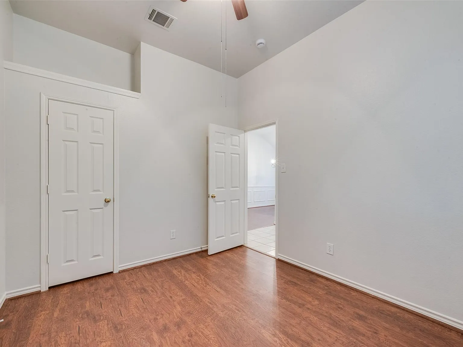 4 bed, 2102 sqft, $2,600 — Photo 4