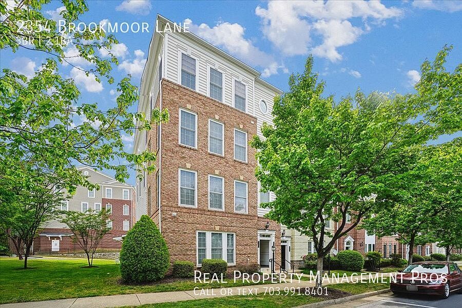 1st image of 2354 Brookmoor Ln