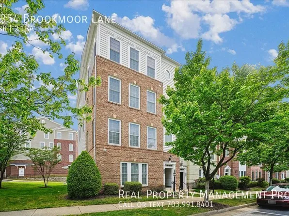 2354 Brookmoor Ln, Woodbridge, VA 22191