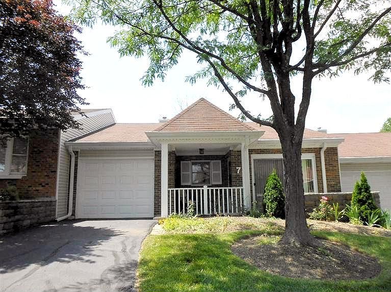 1st image of 78 Schroder Ln #10
