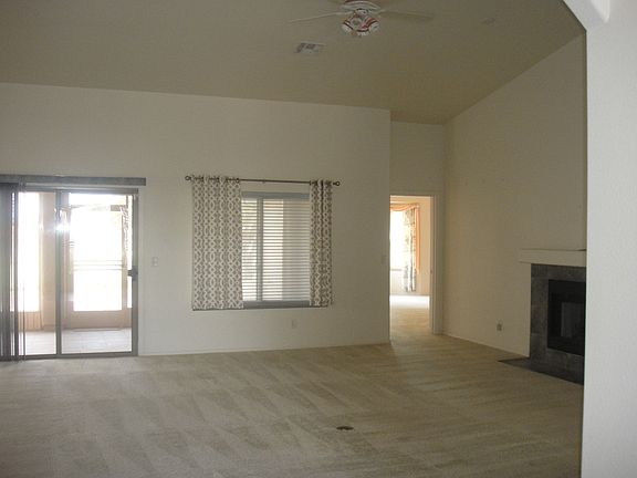2nd image of 2825 Fairmeade Cir