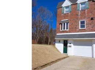 11927 Barlow St, Philadelphia, PA 19116