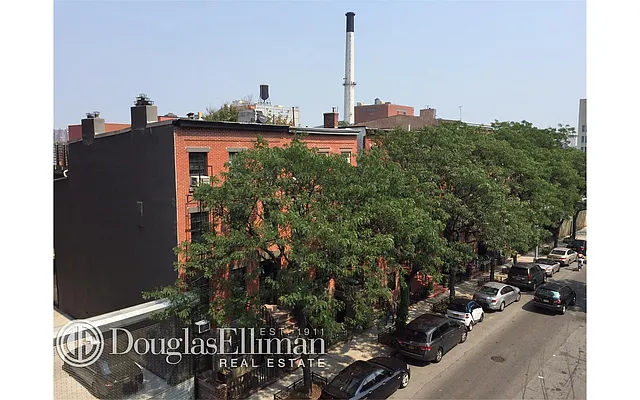 Sold by Douglas Elliman | media 7