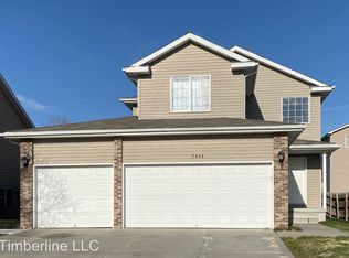 7243 Silverthorn Dr, Lincoln, NE 68521