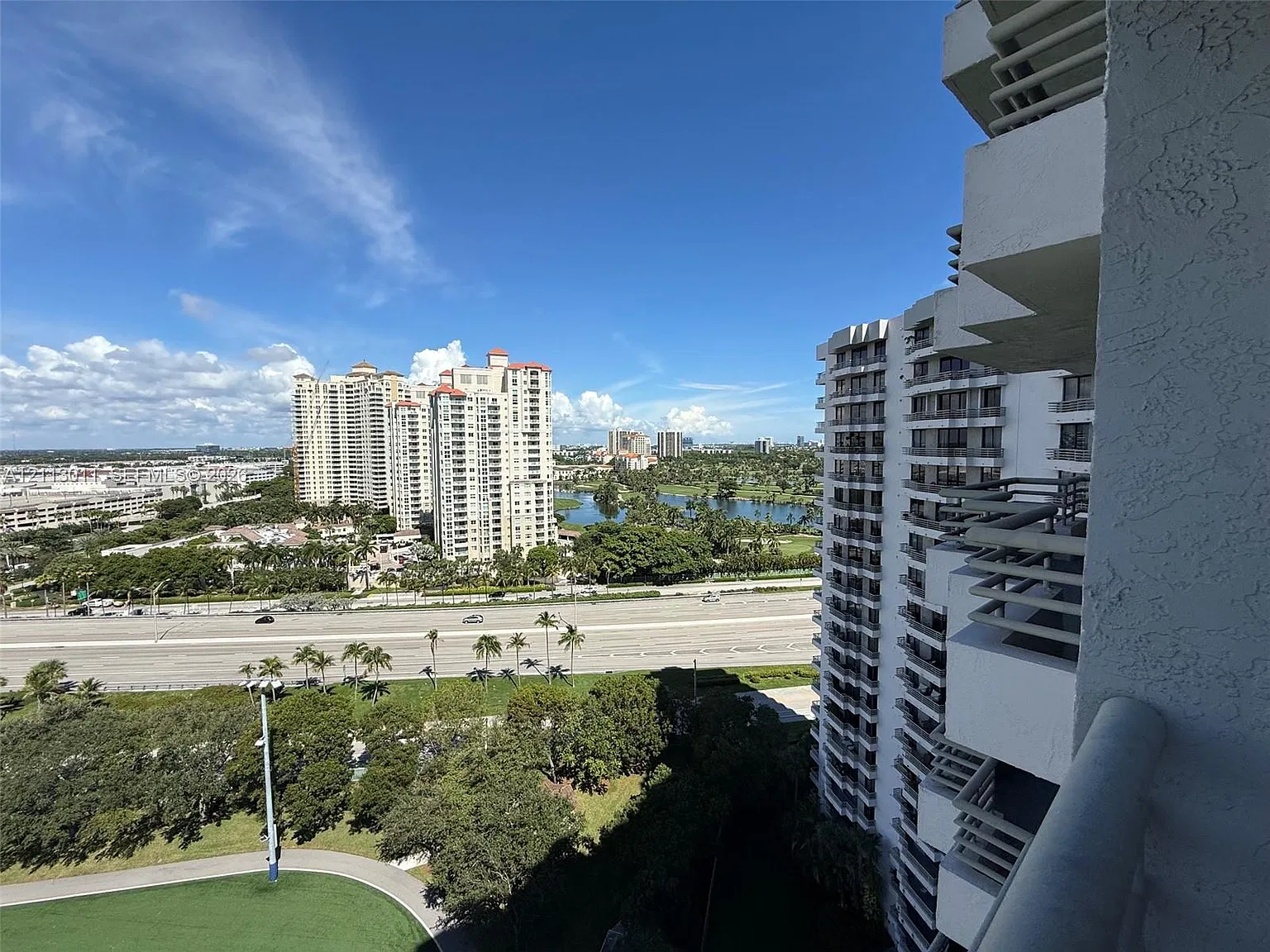 Parc Central Aventura Sou — Photo 1